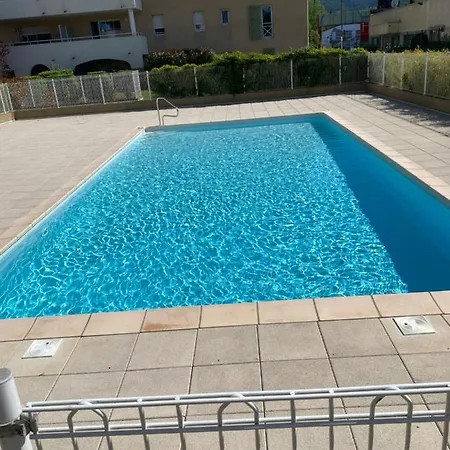 Studio Brignoles Piscine Emplacement Ideal Exterior photo